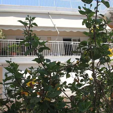 Family House * Καλαμάτα