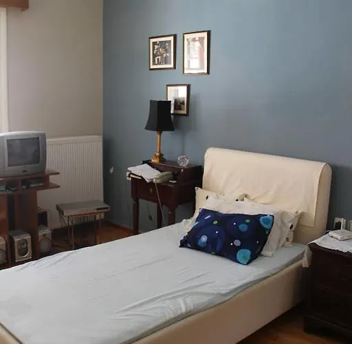 Family House Apartamento Calamata