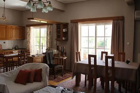 Family House Daire