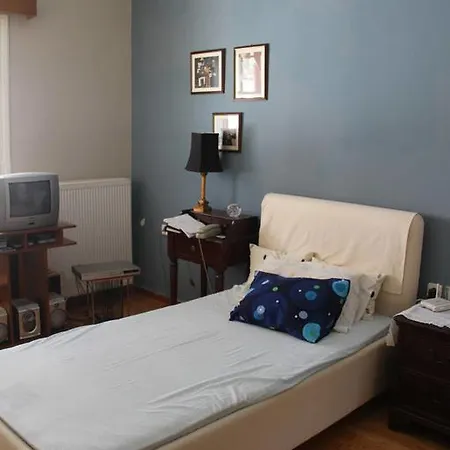 Family House Daire Kalamata