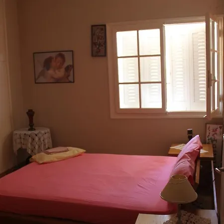 Daire Family House *